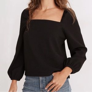 Crepe-Square Neck Puff Sleeve Top